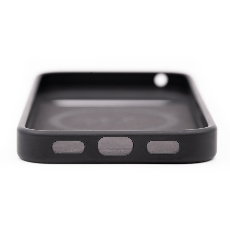 Pixel 10 Pro Traveler Case bottom