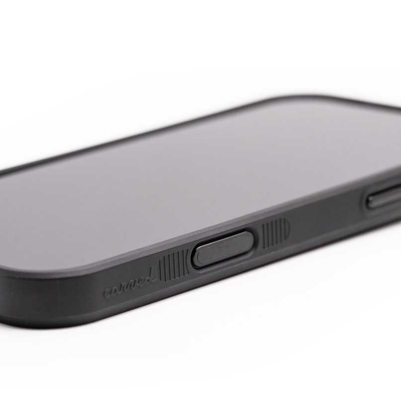 iPhone 17 Pro Max detail camera button