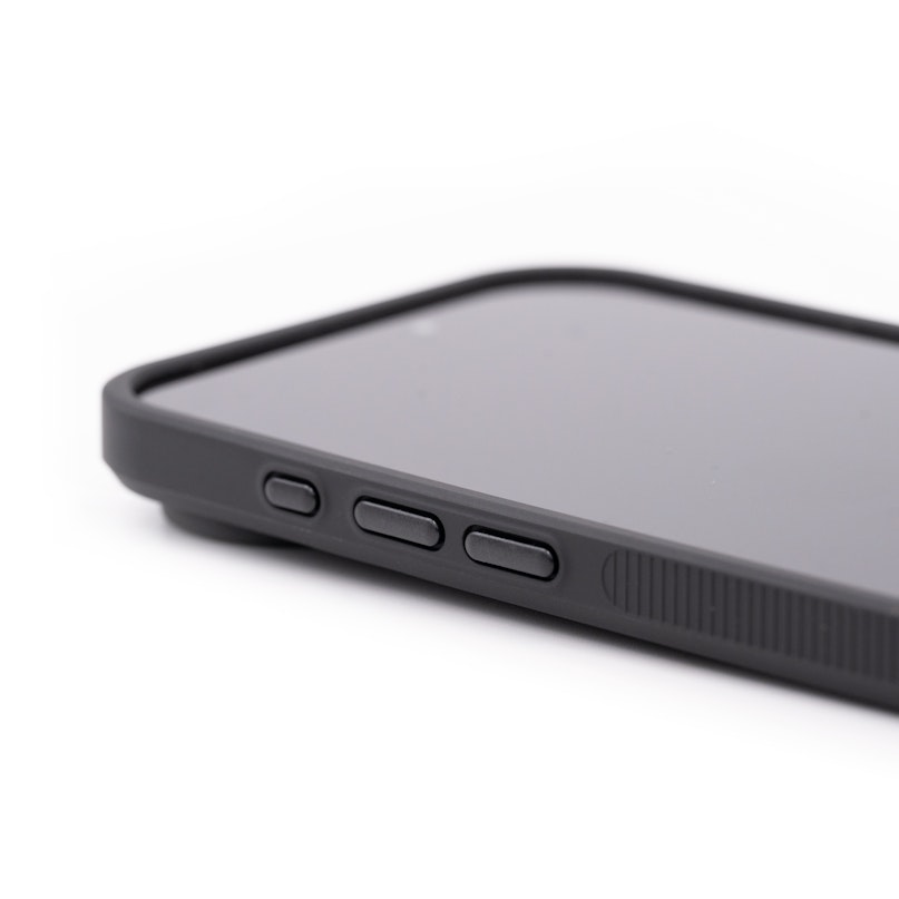 iPhone 17 air side 1